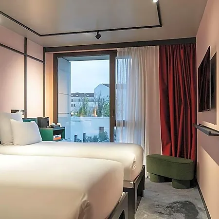 Hotel Tribe Lyon Croix Rousse 4*